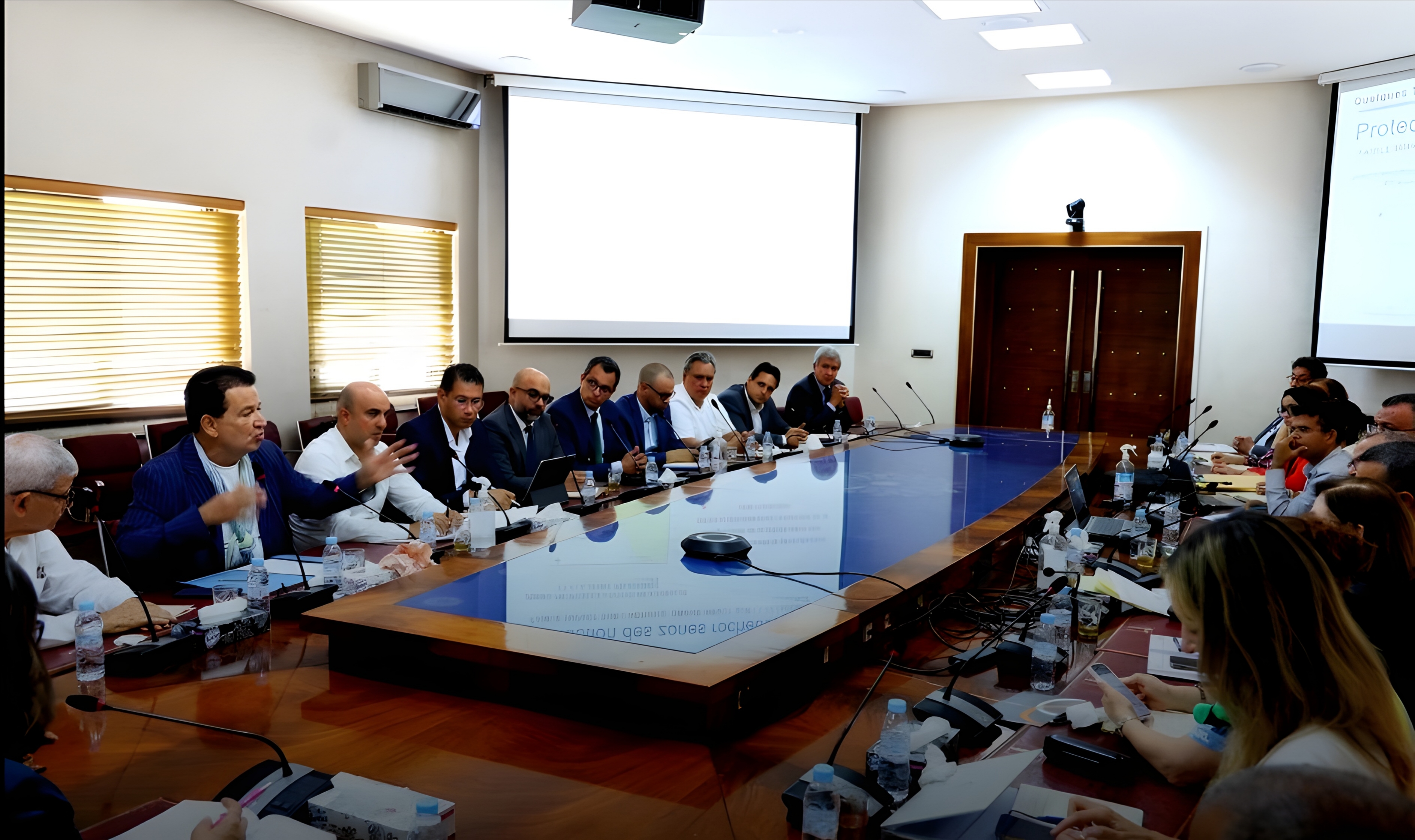 في قلب العاصفة.. اجتماع طارئ لإنقاذ 